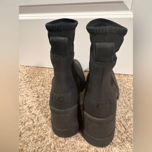UGG Brooklyn Chelsea Black Boots - Women's Boots Size 9 Color Black $180 NWOT - Picture 6 of 10